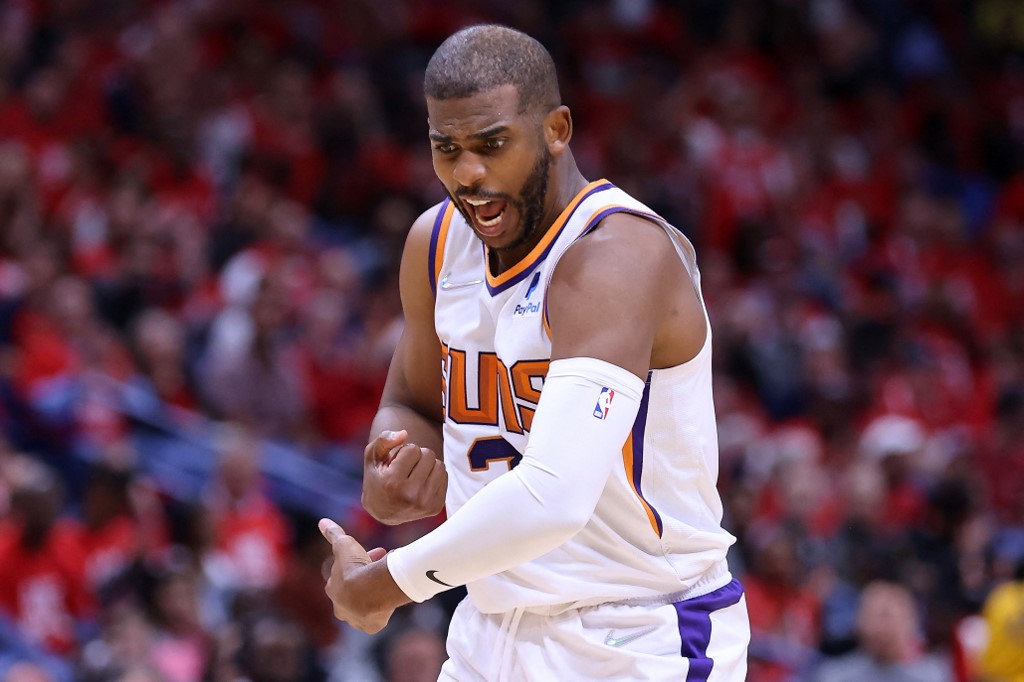 Chris Paul #3 of the Phoenix Suns reacts during the second half of Game Three of the Western Conference First Round game against the New Orleans Pelicans at the Smoothie King Center on April 22, 2022 in New 
