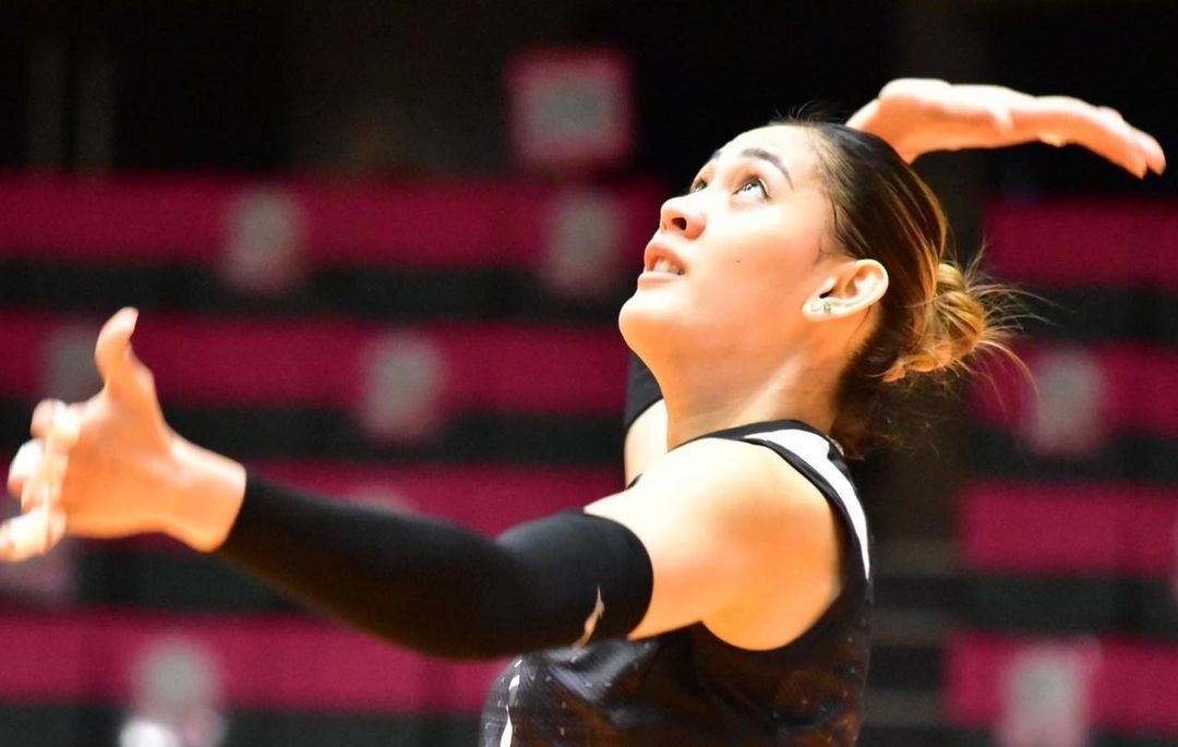 Jaja Santiago, Saitama Ageo Medicsが日本Vリーグで2-0で勝利するのを手伝いました。