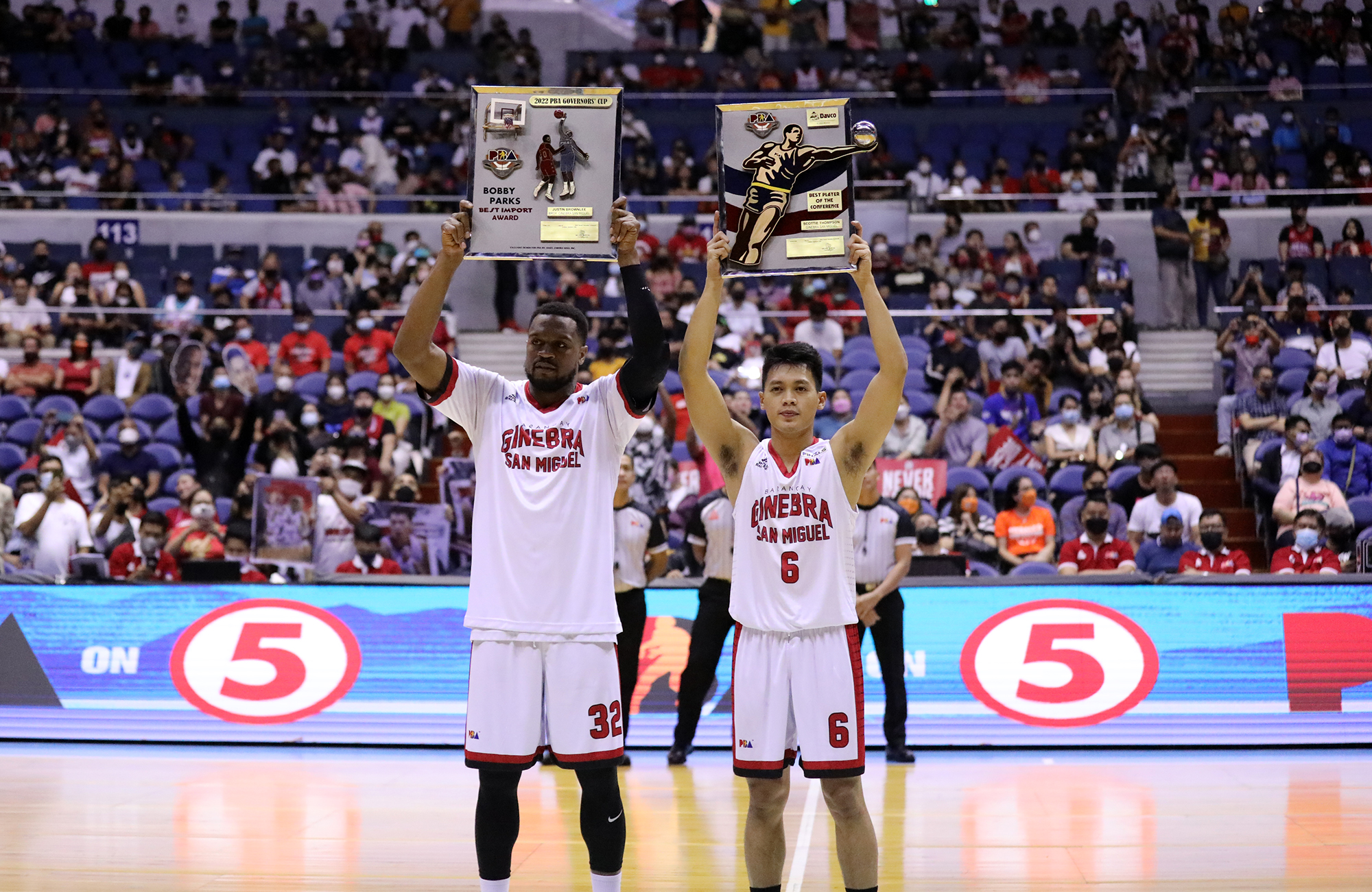 Best import Justin Brownlee and Best Player of the Conference Scottie Thompson, both from Barangay Ginebra, during the awarding ceremony. PBA IMAGES