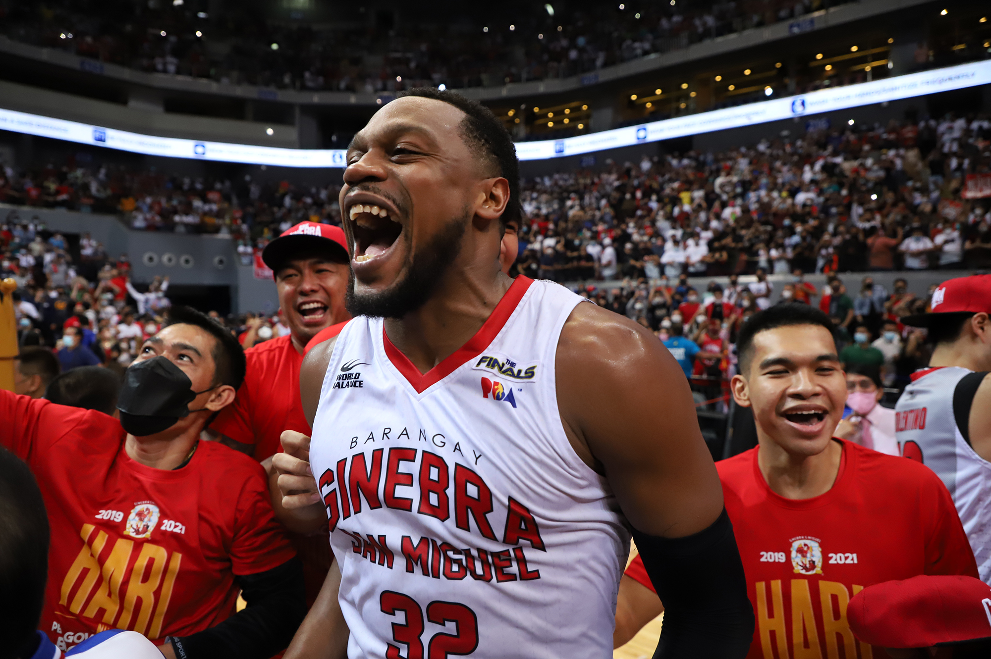 Ginebra imported Justin Brownlee.  PBA . IMAGES