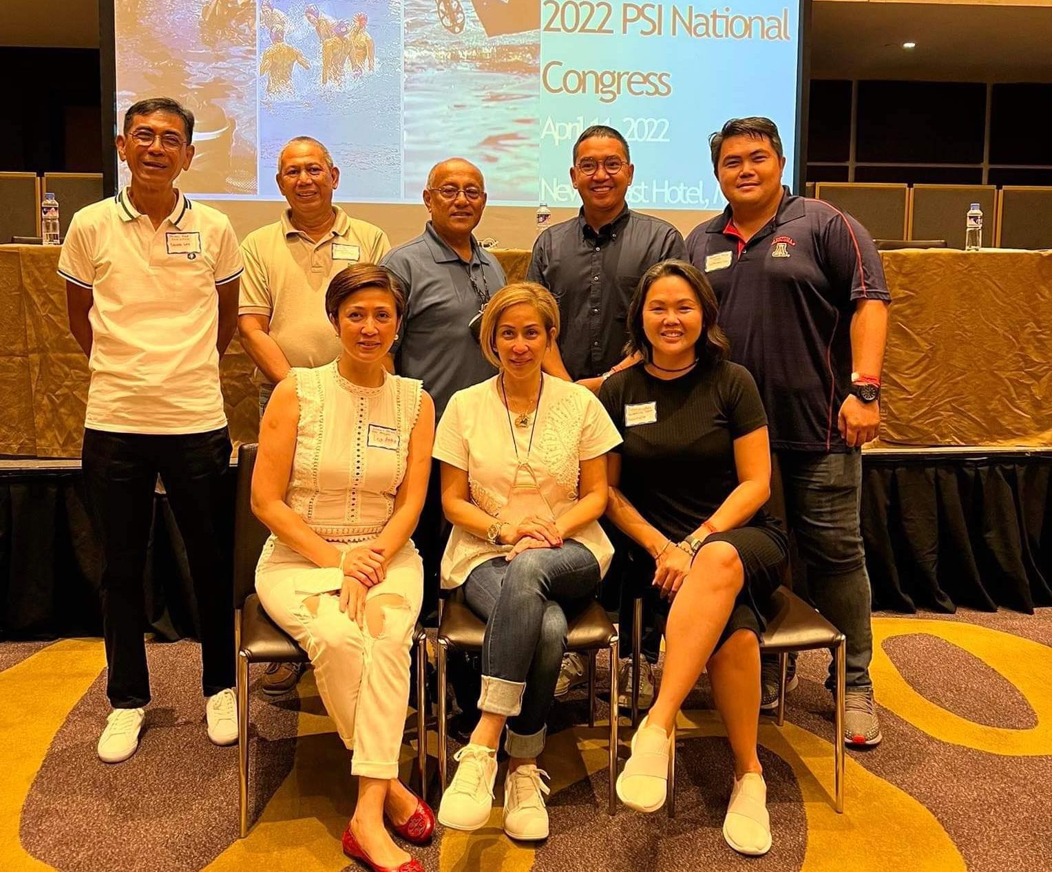 Philippine Swimming, Inc. (PSI) chairman and president Lailani Velasco, middle, with fellow board of trustees following the PSI election during their congress at the New Coast Hotel in Manila. With her are, from left, Edgardo Lora, Conreylito Dalisay, Vero Paloma, Sherwyn Santiago, Jefferson Lao, (front row) Lea Antig and Antoninette Mendoza. (PSI Photo