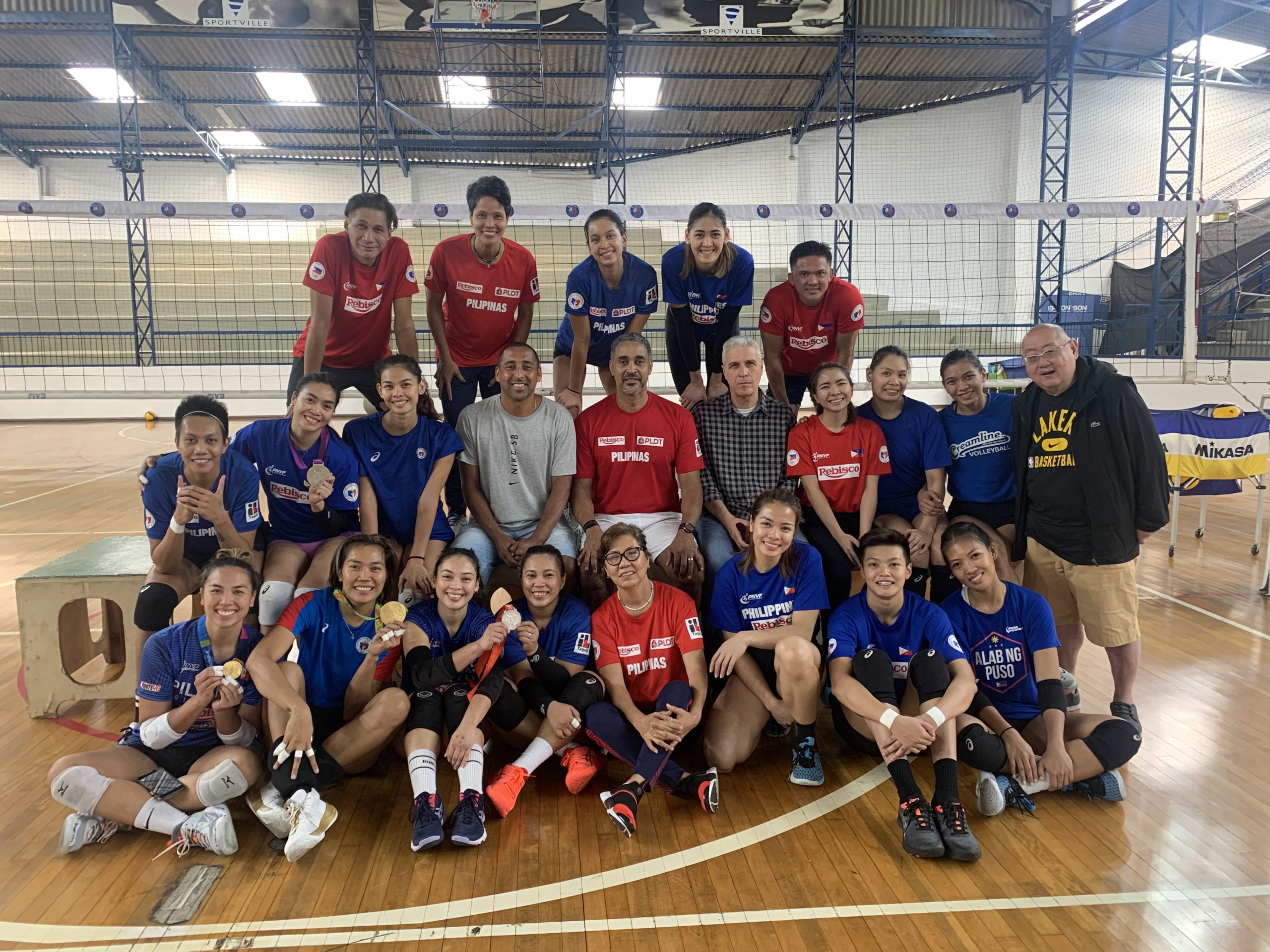 Sergio Santos PH women's volleyball team