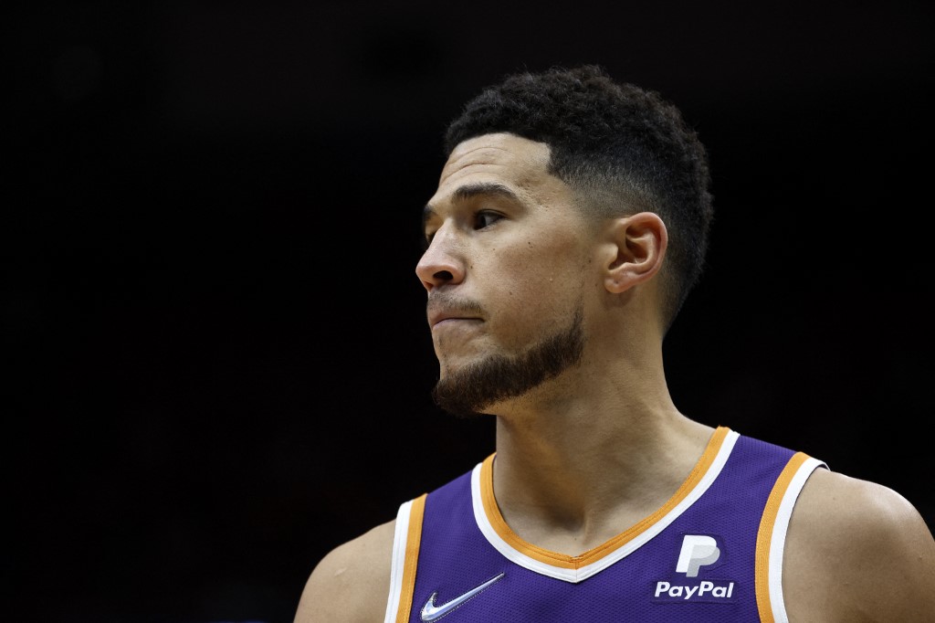 NBA fines Suns $25K over injury-reporting of Devin Booker