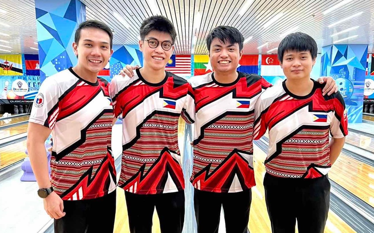 Philippine men's bowling team in the 31st SEA Games. PH BOWLING FEDERATION