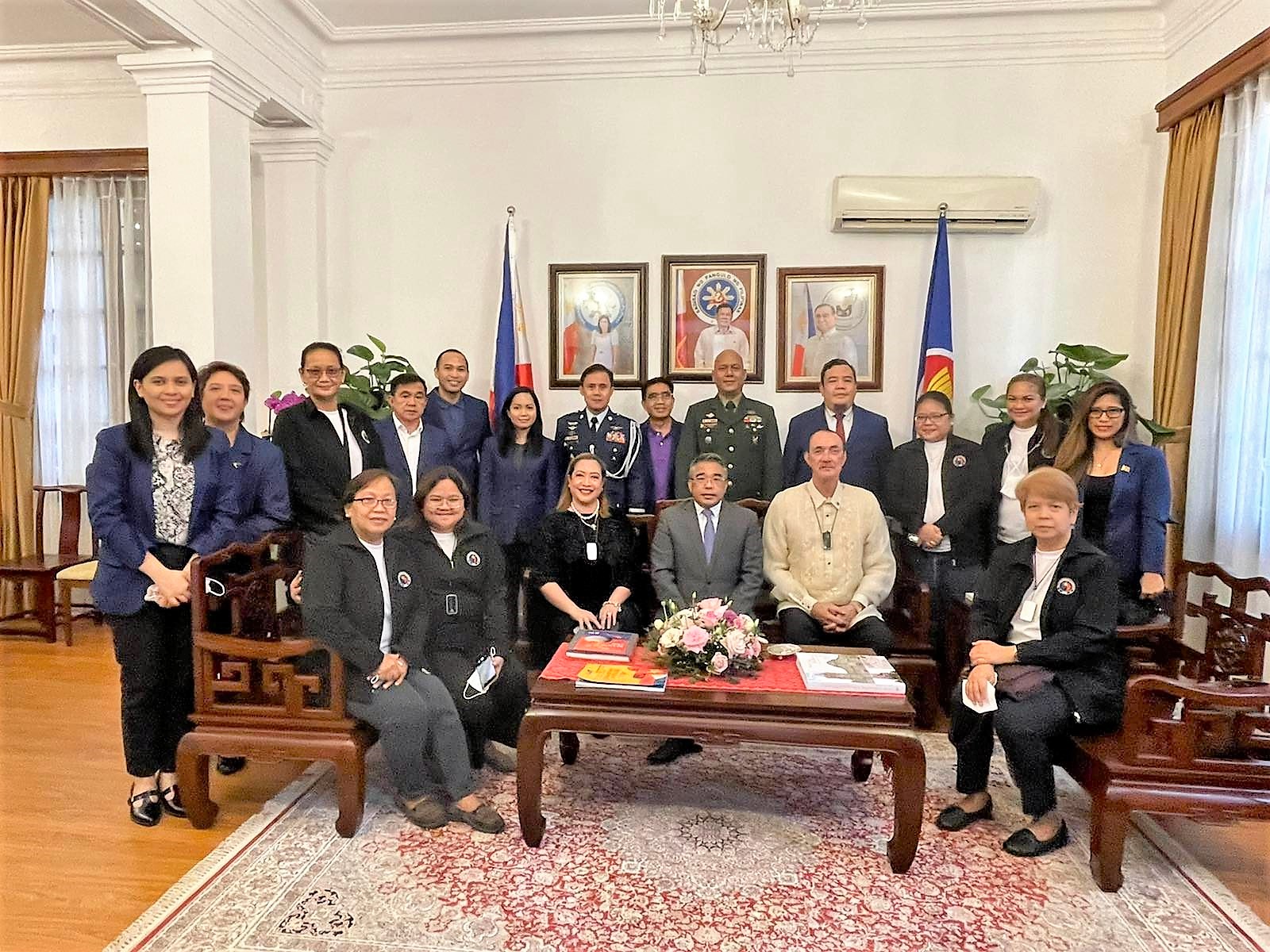 Philippine Ambassador to Vietnam H.E. Meynardo Montealegre is flanked by 31st Chef de Mission and PSC Commissioner Ramon Fernandez, and wife Karla Fernandez joined by PSC and Embassy staff at the Philippine Embassy in Hanoi on Sunday.