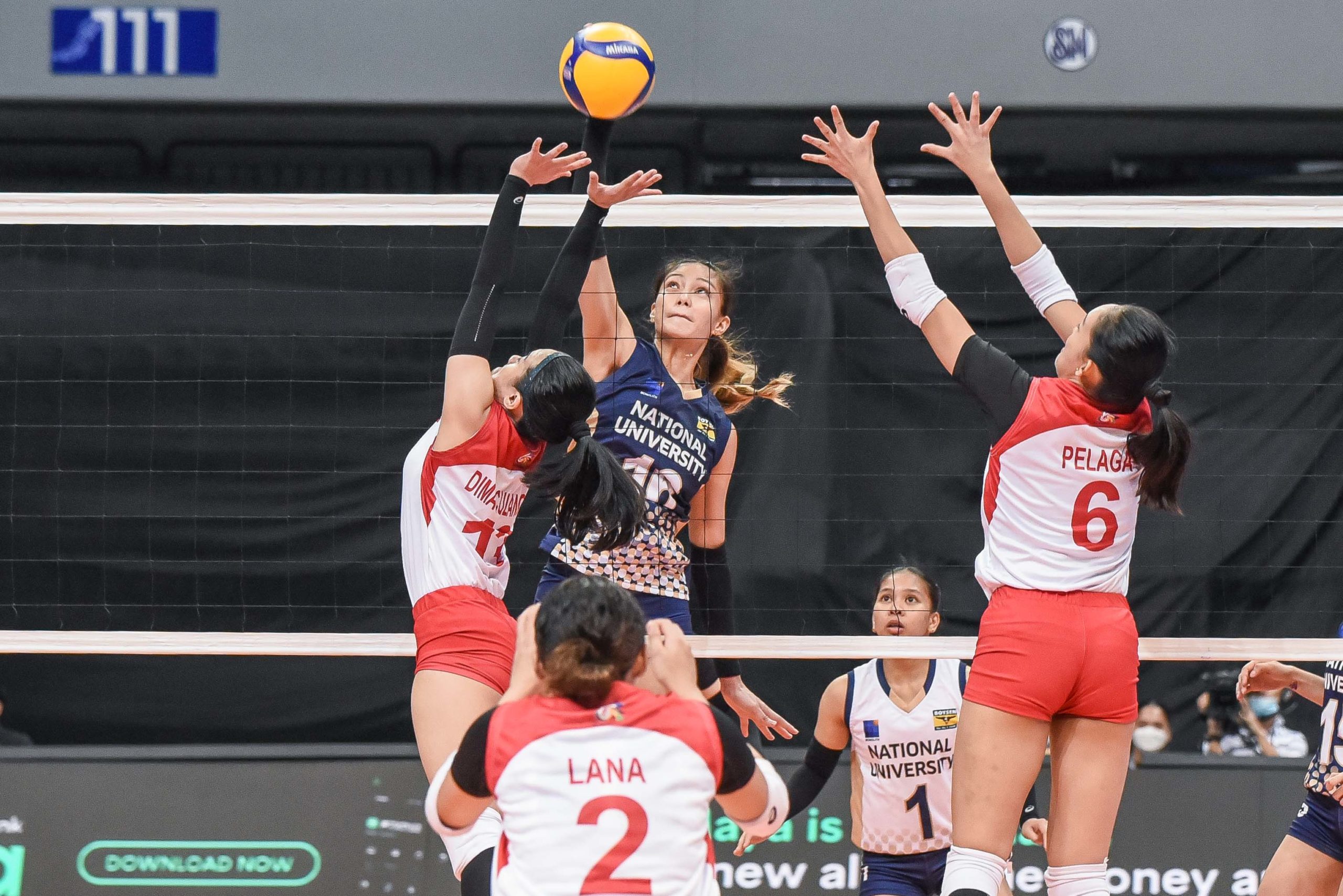 NU's Ivy Lacsina. UAAP PHOTO 