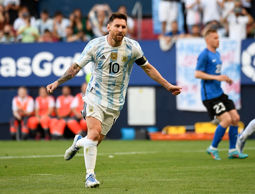Messi mencetak lima gol dalam pertandingan persahabatan Argentina vs Estonia