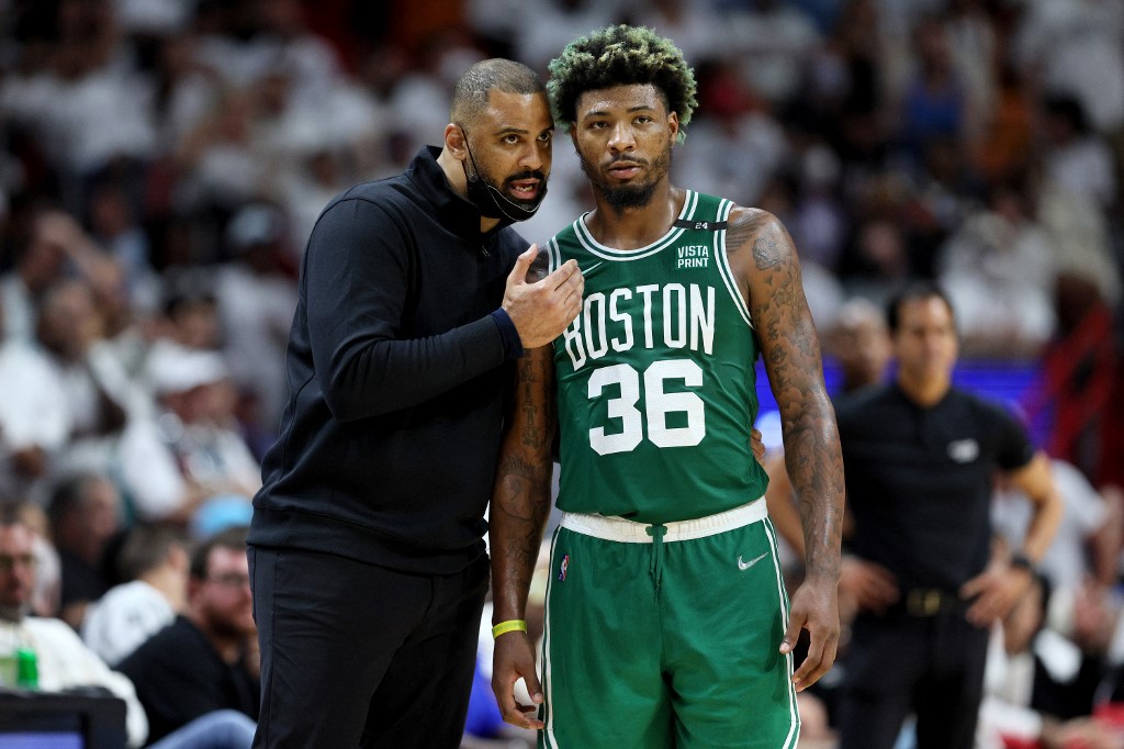 Head Coach Ime Udoka of the Boston Celtics talks with Marcus Smart #36 against the Miami Heat during the third quarter in Game Seven of the 2022 NBA Playoffs Eastern Conference Finals at FTX Arena on May 29, 2022 in Miami, Florida. NOTE TO USER: User expressly acknowledges and agrees that, by downloading and/or using this photograph, User is consenting to the terms and conditions of the Getty Images License Agreement. Andy Lyons/Getty Images/AFP (Photo by ANDY LYONS / GETTY IMAGES NORTH AMERICA / Getty Images via AFP)