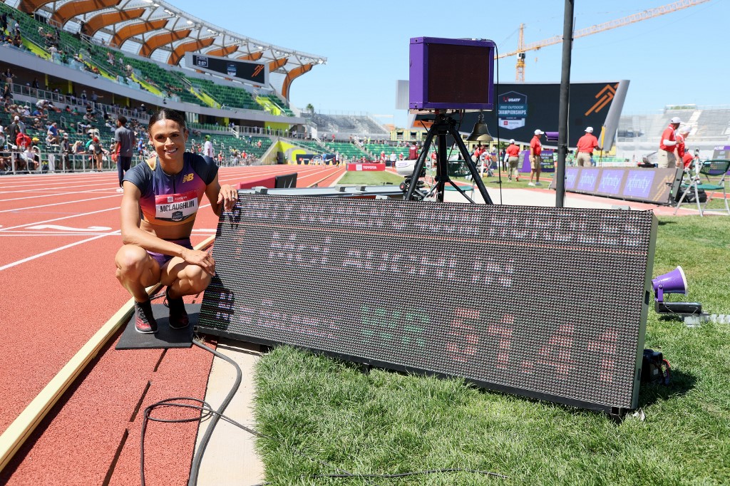 Sydney McLaughlin hurdles world record