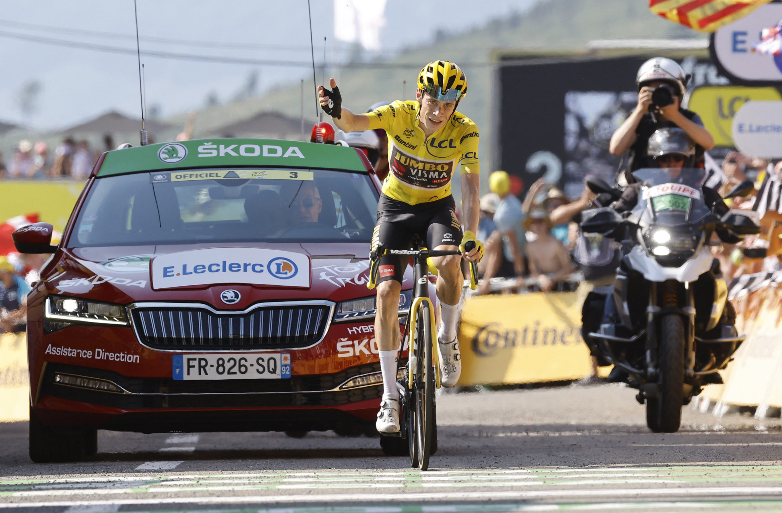 Jumbo - Visma's Jonas Vingegaard wearing the yellow jersey celebrates winning stage 18 Cycling - Tour de France - Stage 18 - Lourdes to Hautacam - France - July 21, 2022