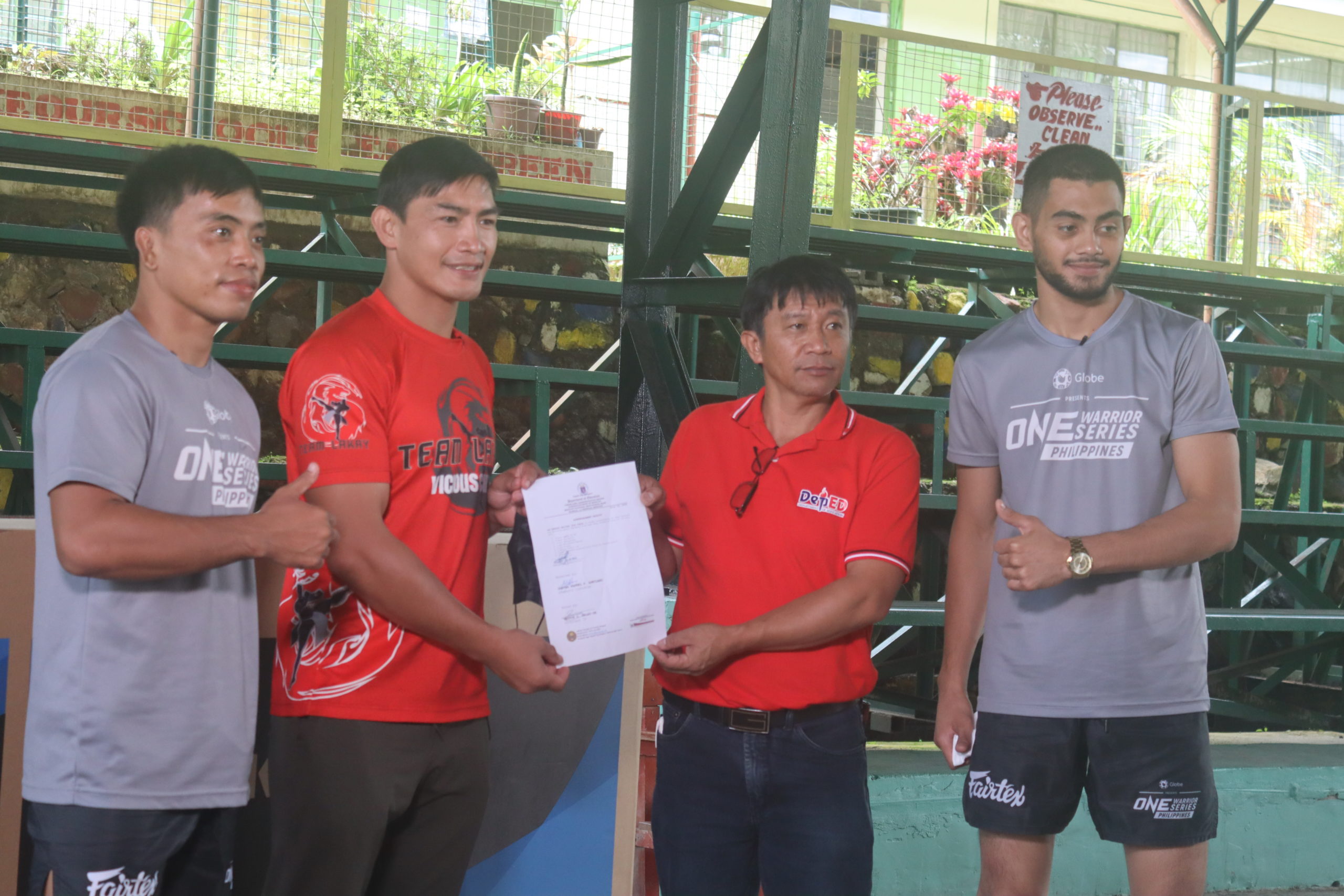 Eduard Folayang leads Team Lakay's recent donation drive.