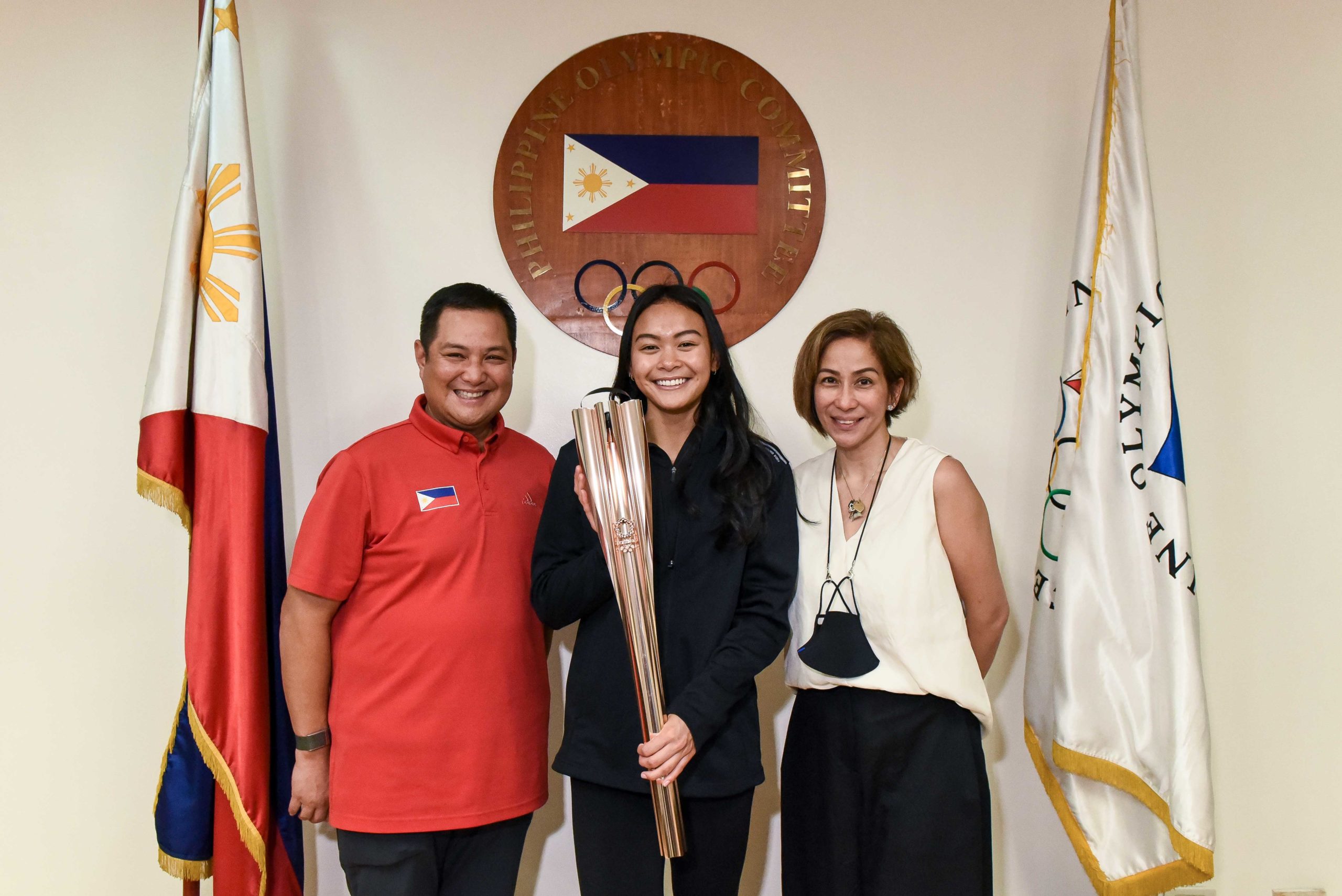 POC Deputy Secretary General Bones Floro, Kayla Sanchez and PSI President Lailani Velasco. 