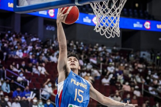 The Filipinos demolished India on Sunday with guards like Kiefer Ravena (No. 15) leading the way. STORY: Gilas shopping around for another ‘big’ player for Asia Cup