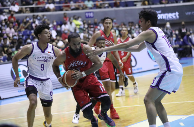 Stanley Pringle (middle) will play a vital role for Ba- rangay Ginebra. —PBA IMAGES