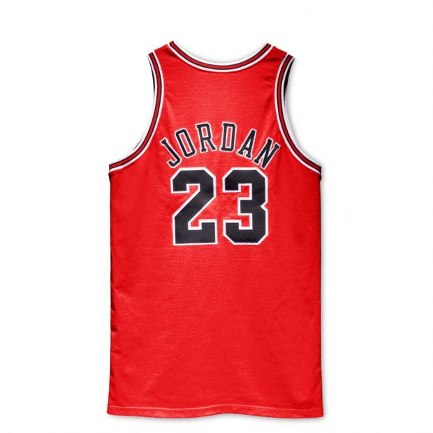 This undated handout image provided by Sotheby's on August 10, 2022, shows Michael Jordan’s Game-Worn 1998 NBA Finals ‘The Last Dance’ Jersey, from Game 1, which is set to be auctioned in New York. - The jersey, which will be auctioned from September 6 through 14, is estimated at $3-5 million, marking the highest auction estimate for any piece of Michael Jordan memorabilia. (Photo by Handout / Sotheby's / AFP) / RESTRICTED TO EDITORIAL USE - MANDATORY CREDIT "AFP PHOTO /  Sotheby's  " - NO MARKETING - NO ADVERTISING CAMPAIGNS - DISTRIBUTED AS A SERVICE TO CLIENTS