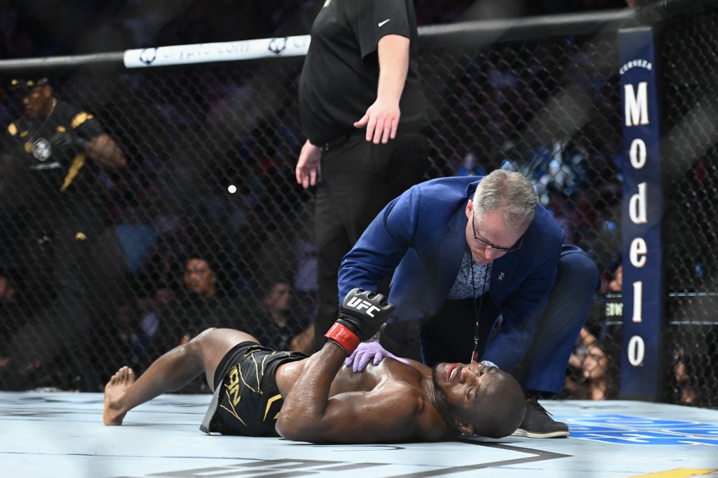 UFC: Leon Edwards knocks out Kamaru Usman to win welterweight title |  Inquirer Sports