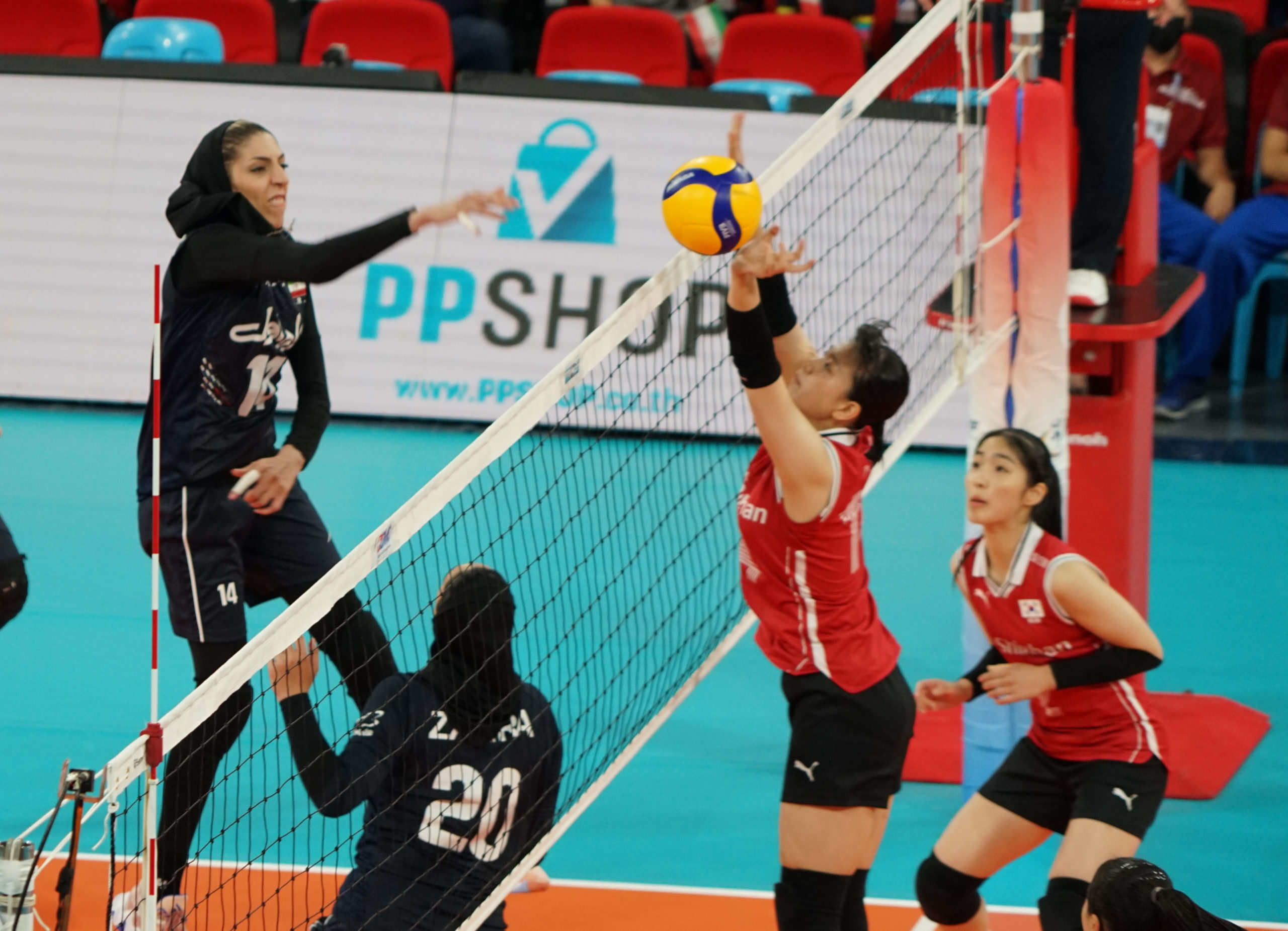 Iran vs South Korea in the AVC Cup for Women. 