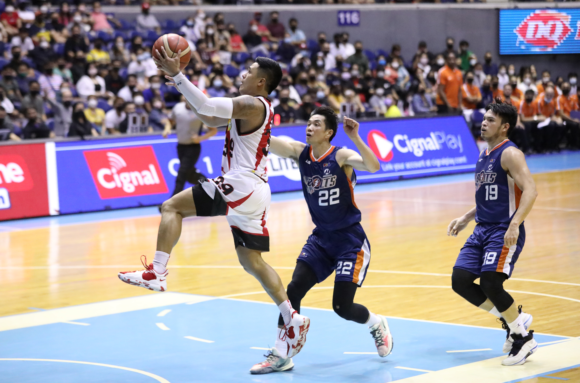 San Miguel's Jericho Cruz delivers key plays in latest win. 