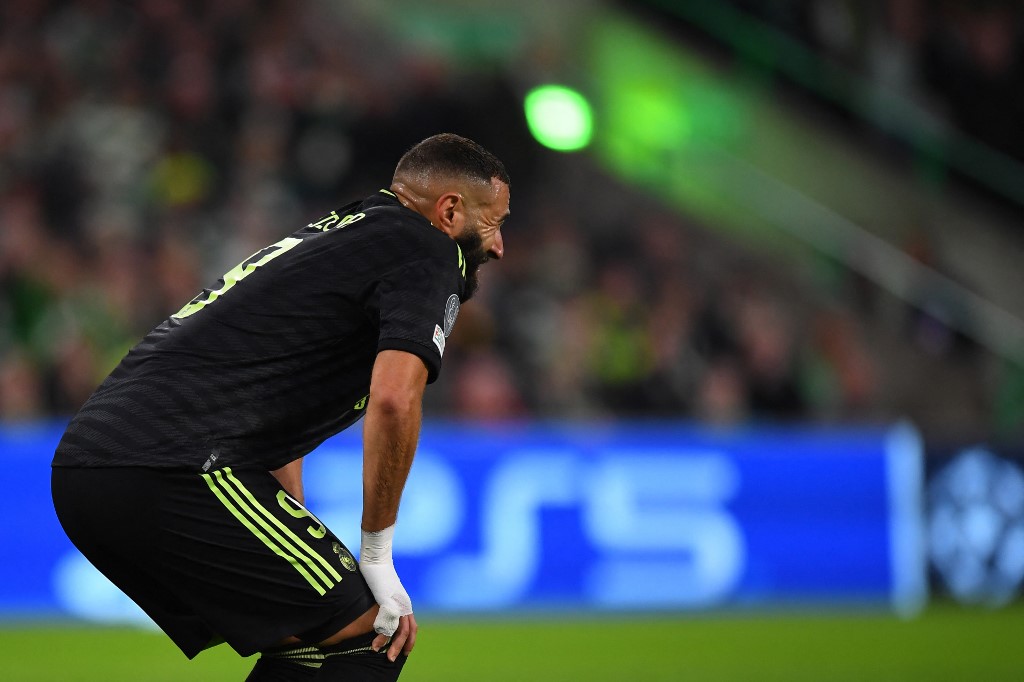 Real Madrid's French forward Karim Benzema reacts during the UEFA Champions League Group F football match between Celtic and Real Madrid, at the Celtic Park stadium, in Glasgow, on September 6, 2022. (Photo by ANDY 