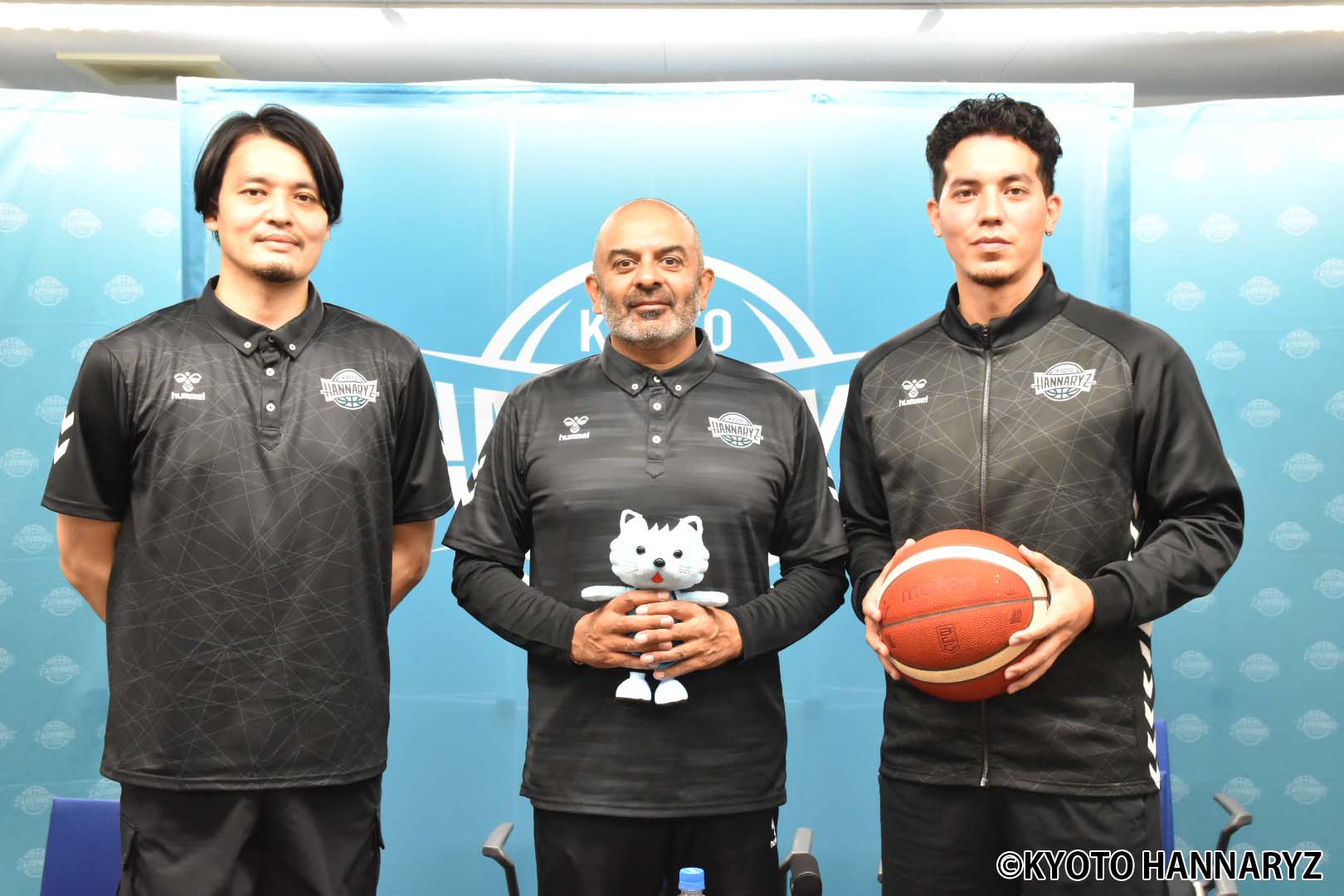 Matthew Wright (right) begins his Japan B.League journey with Kyoto. 