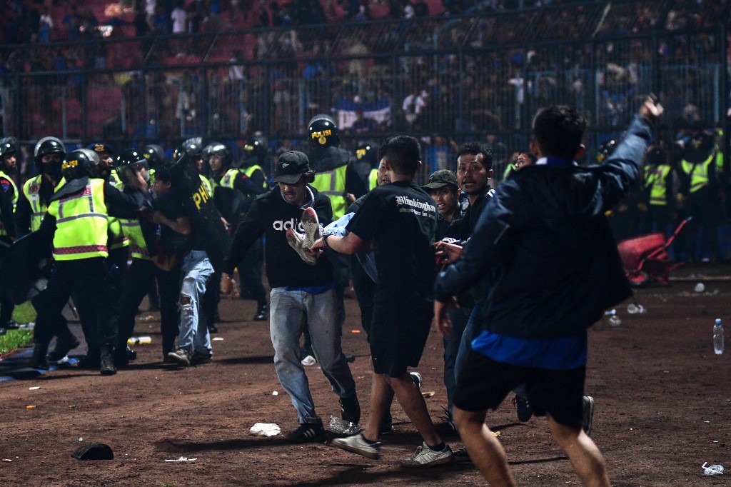 Indonesia football stadium stampede