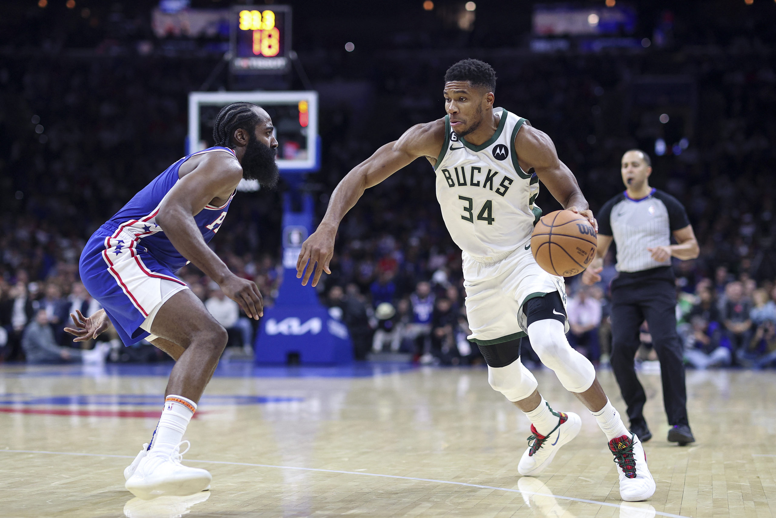 NBA: Bucks Hold Off 76ers To Open Campaign With A Win | Inquirer Sports