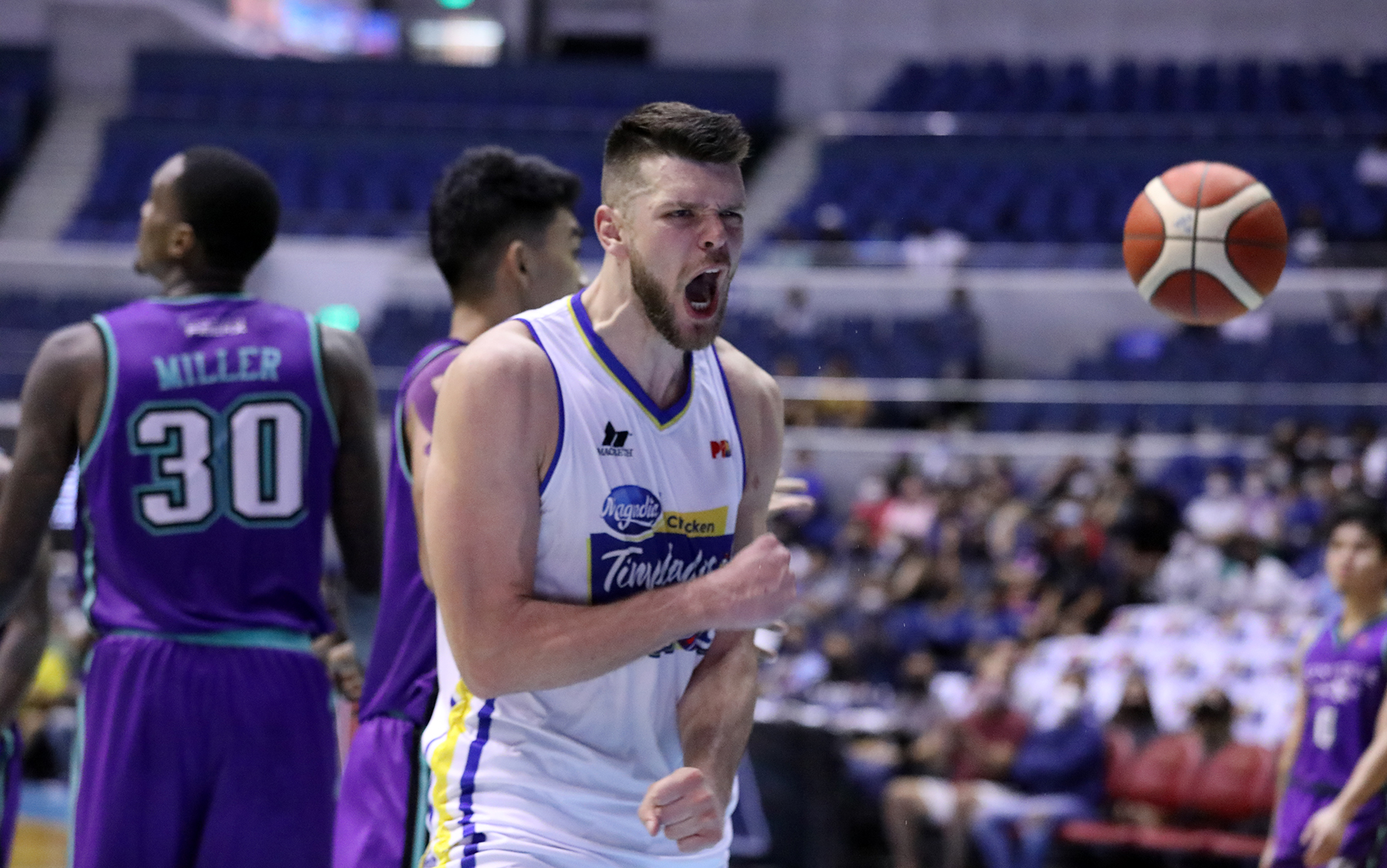 PBA: Magnolia fends off Converge for back-to-back wins