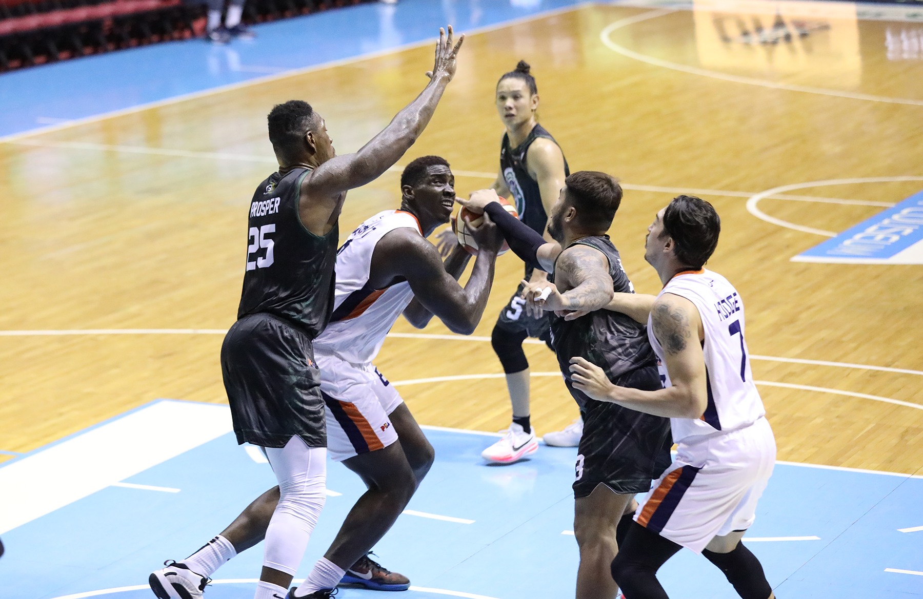Meralco Bolts' import Johnny O’Bryant. –PBA IMAGES