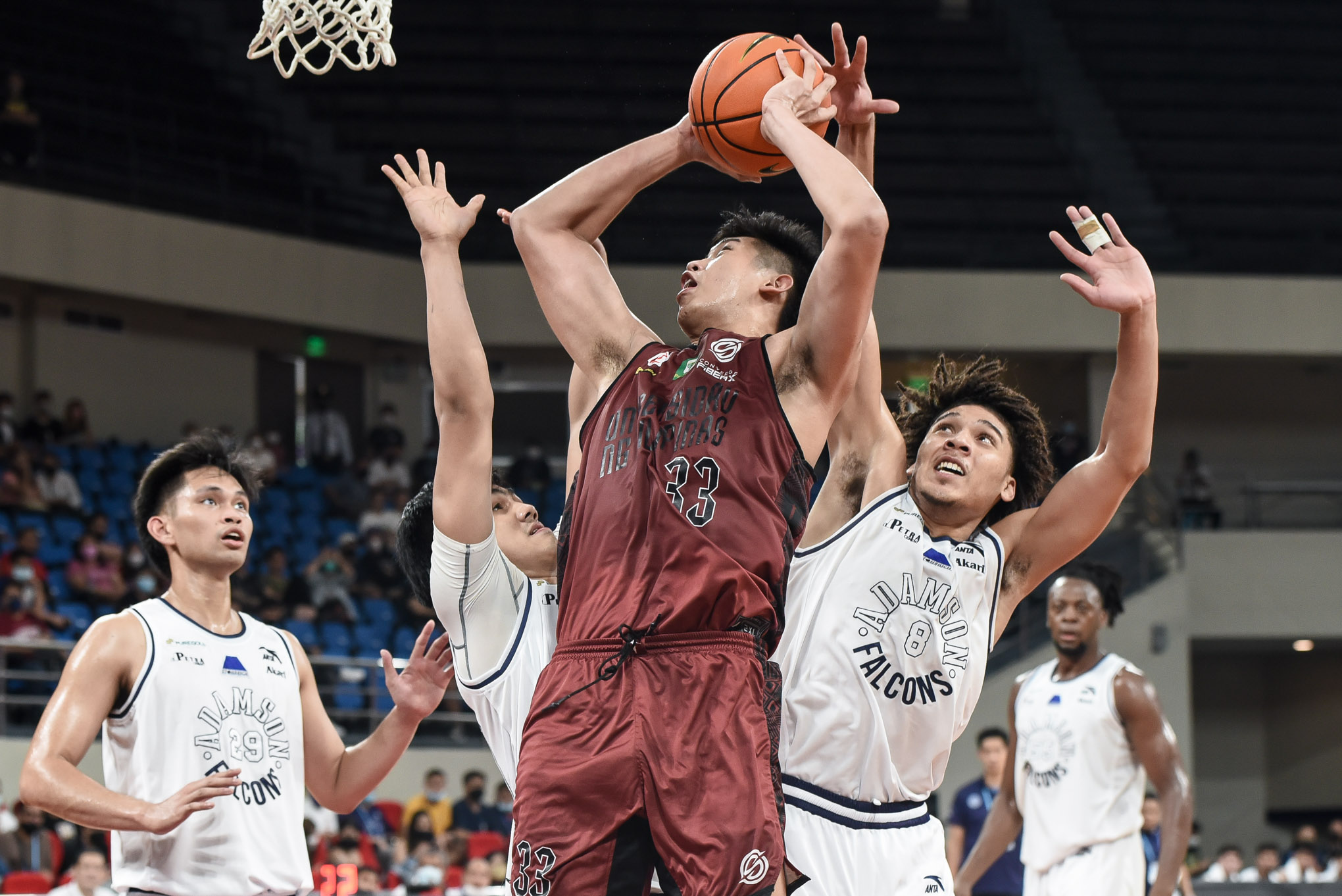 Another game, another come-from-behind win for UP; UE ends 15-game slide