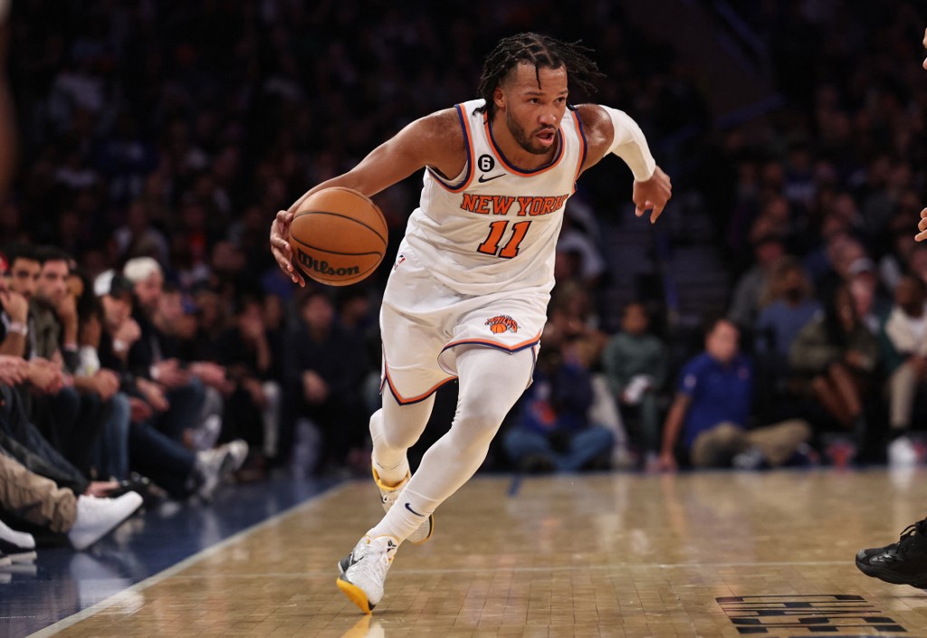 NBA: Jalen Brunson, Knicks trip Jazz | Inquirer Sports