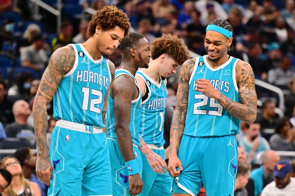 NBA: Hornets menghentikan kekalahan 8 pertandingan melawan Magic