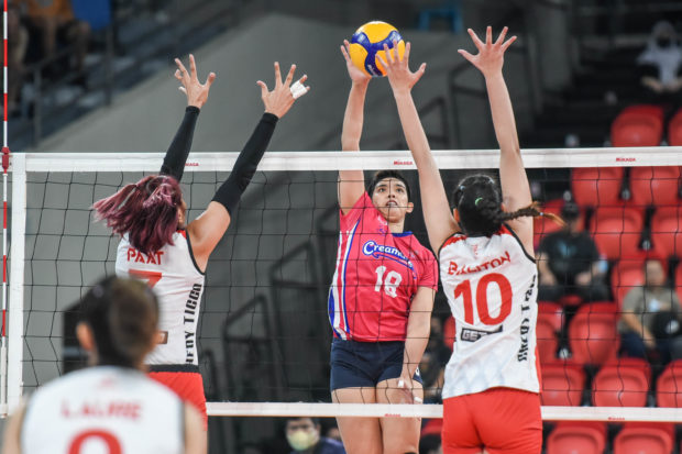 Tots Carlos leads Creamline to bronze finish in the PVL Reinforced Conference. –PVL PHOTO