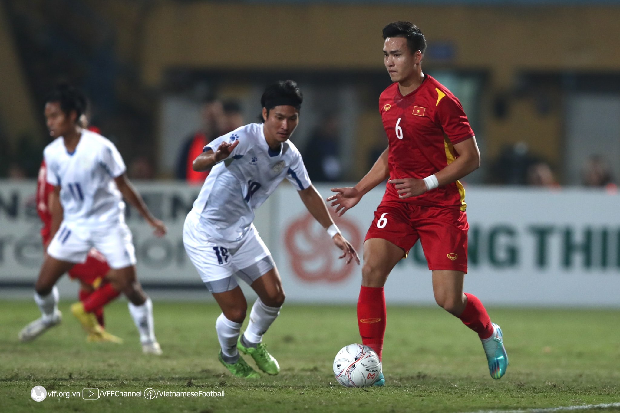 Philippine Azkals vs Vietnam in a football friendly. –VFF PHOTO