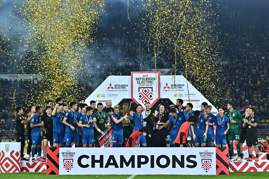 Thailand's football team celebrates winning the AFF Cup final football match against Vietnam at Thammasat Stadium in Bangkok on January 16, 2023. 