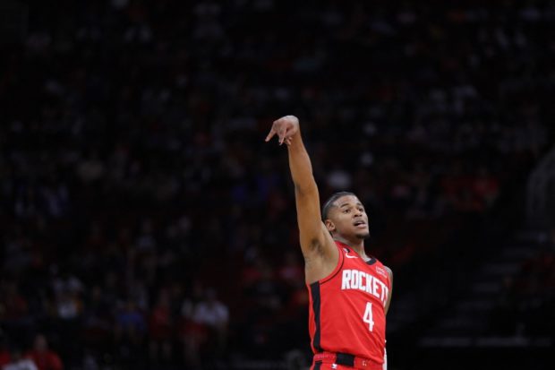 Green scores career-high 42, Rockets end 13-game skid