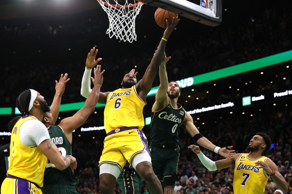 LeBron James Lakers Celtics foul