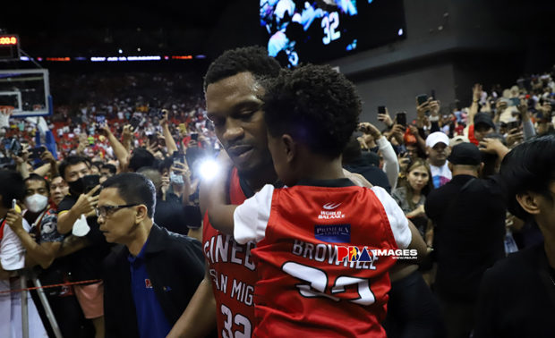Ginebra import Justin Brownlee celebrates the PBA Commissioner's Cup title. –PBA IMAGES
