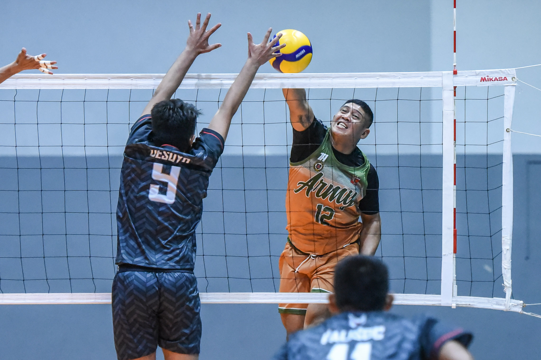 Army's PJ Roxas in the Spikers' Turf. –PVL PHOTO