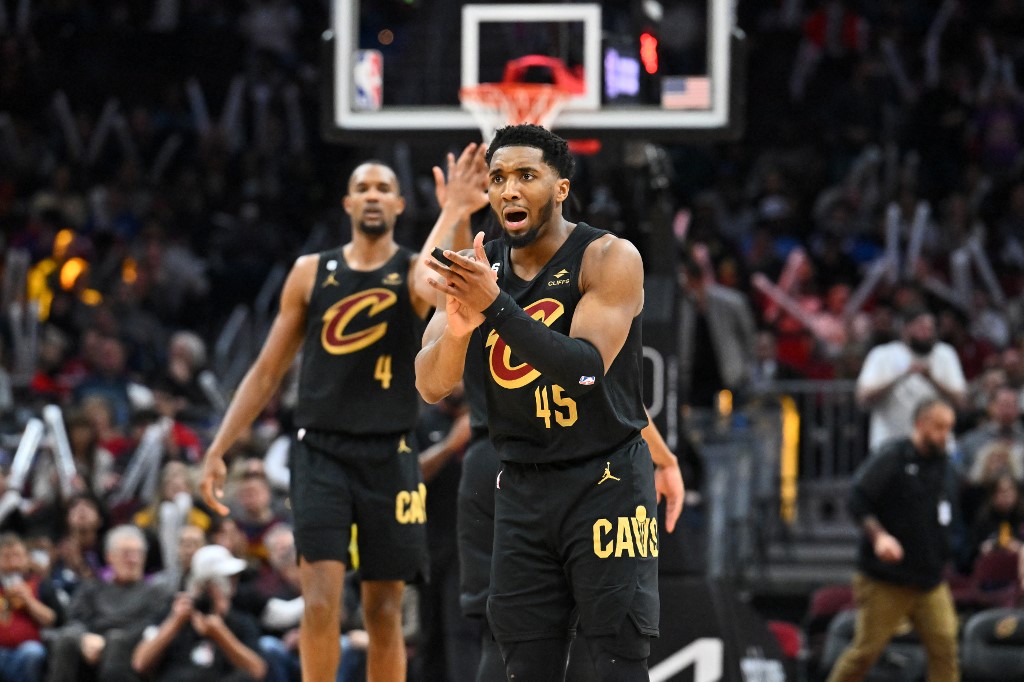  Donovan Mitchell #45 of the Cleveland Cavaliers NBA
