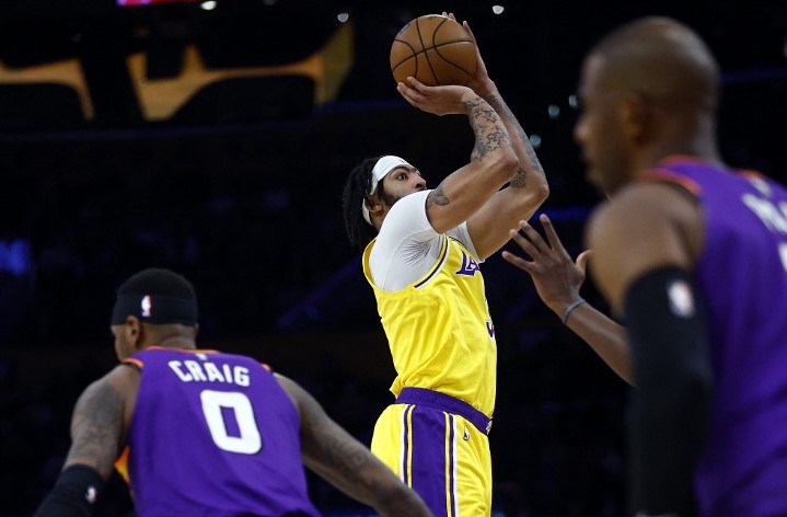 NBA: Anthony Davis, D'Angelo Russell lead Lakers past Suns | Inquirer ...