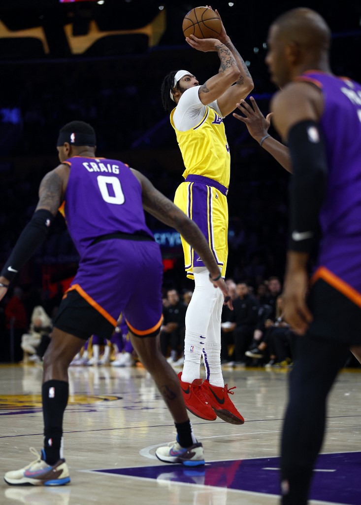 NBA: Anthony Davis, D'Angelo Russell Lead Lakers Past Suns | Inquirer ...