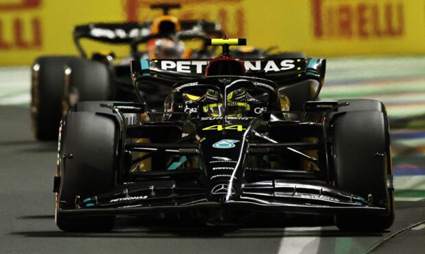 F1: ‘Saya belum pernah melihat mobil secepat ini’, kata Lewis Hamilton dari Red Bull