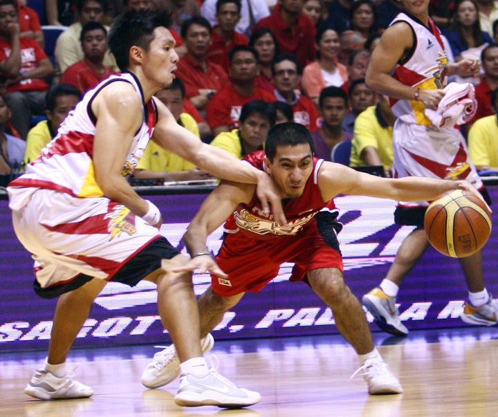 FILE – LA Tenorio during his stint with the Alaska Aces. –PBA IMAGES