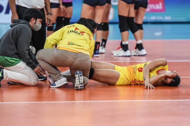 Myla Pablo goes down in the third set. –PVL PHOTO