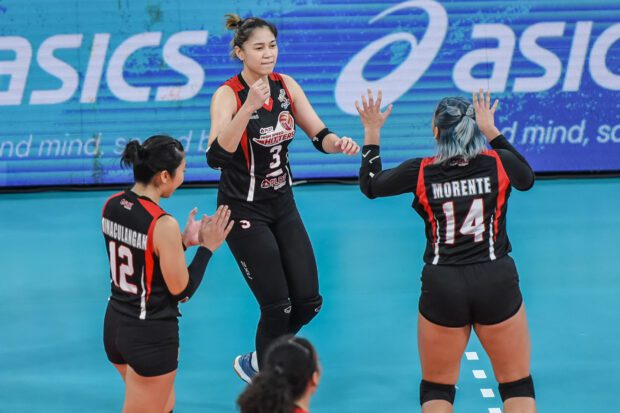 Mika Reyes and the PLDT High Speed Hitters. –PVL PHOTO