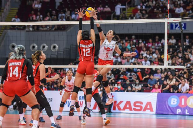 PLDT High Speed Hitters vs Petro Gazz Angels in a PVL All-Filipino Cup semifinals game. –PVL PHOTO