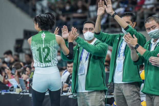 Longtime La Salle coach Ramil de Jesus returns to the bench and leads Angel Canino and co to another win over NU. –UAAP PHOTO