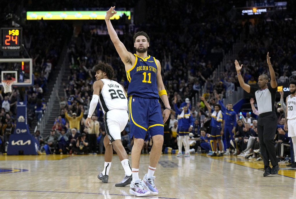 NBA: Warriors’ 3-point barrage too much for Spurs