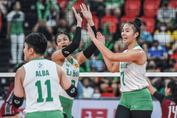 Shevana Laput (right) gives La Salle an added boost at the net.  —UAAP MEDIA