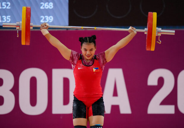 Southeast Asian Games - Weightlifting - Olympic Taekwondo Hall, Phnom Penh, Cambodia - May 15, 2023 Philippines' Vanessa Palomar Sarno in action during the women's - 71kg
